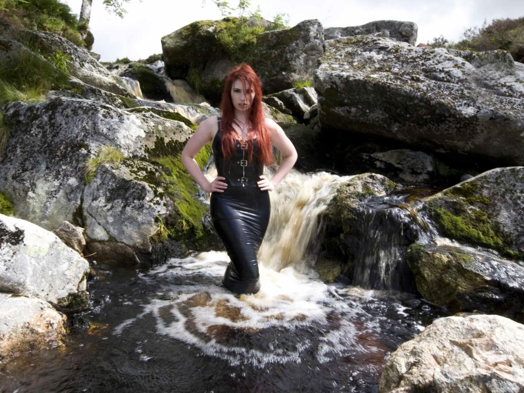 model, redhead, sexy babe, outdoor, water, nature, latex, dress, wet, posing, roswell ivory, wet hair, shiny clothes, fetish babe