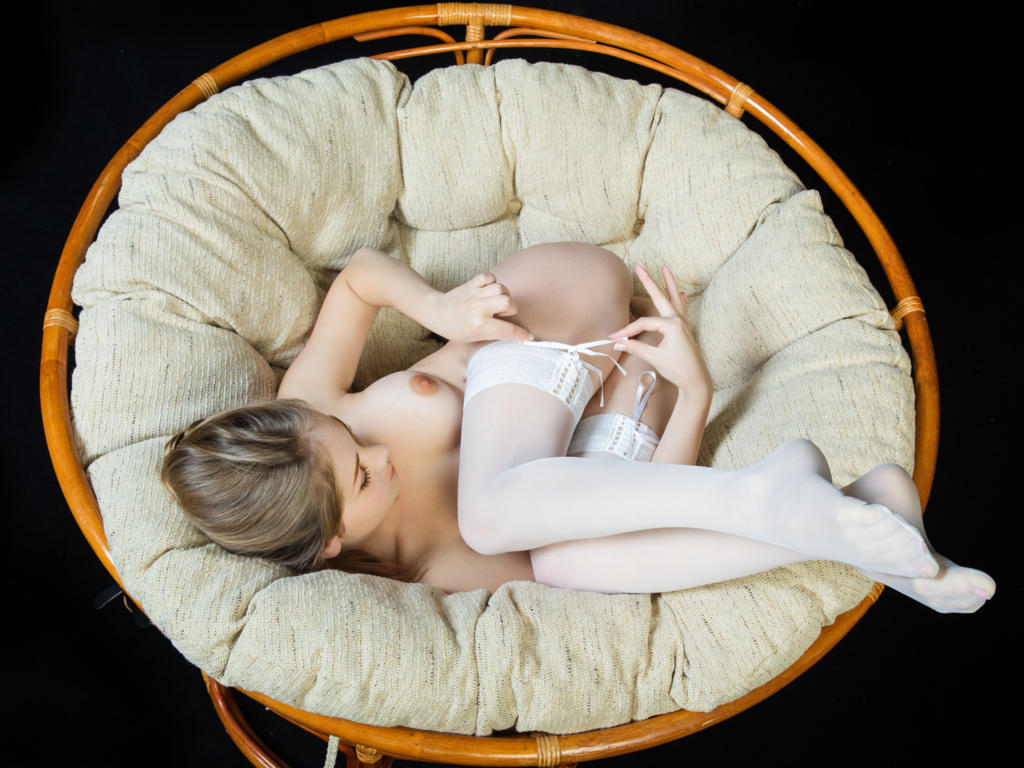 jeff milton, hi-q, sexy, naked, amazing, beauty, gorgeous, cute, hot, beautiful, model, legs, tits, natural, smile, sexy legs, sexy girl, chair, tights, stockings