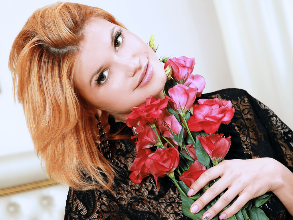 violla a, 4k, sexy, smile, flowers, redhead