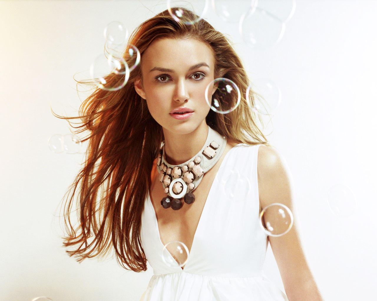 keira knightley, actress, dress, bubbles