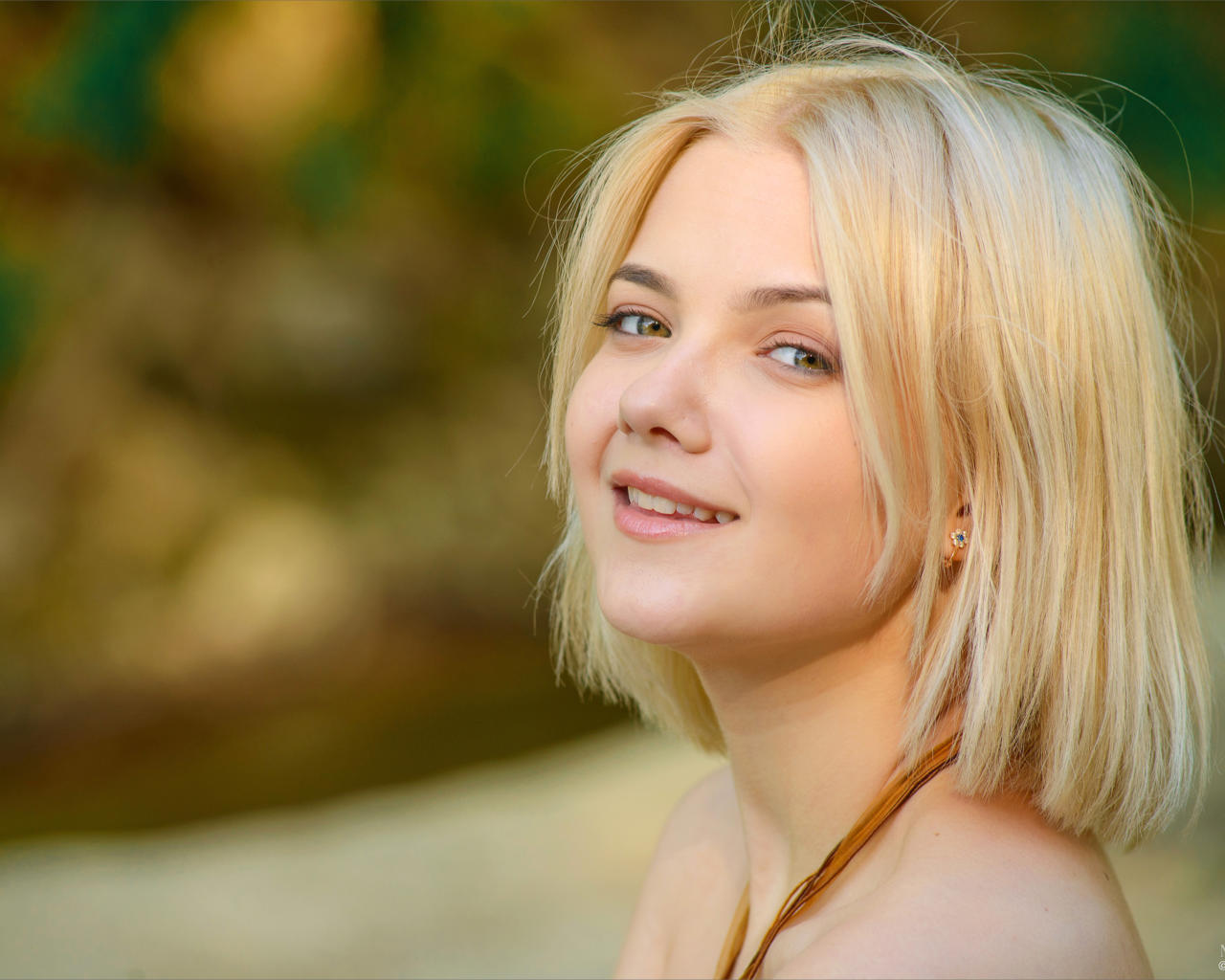 cali, sandra, blonde, hot, model, sexy, hi-q, smile, outdoor, young, teen, all natural, face, eyes, chanel fenn
