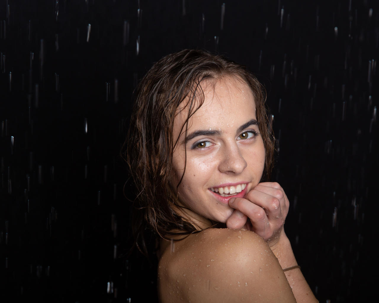gracie, sexy, brunette, water, wet, smile