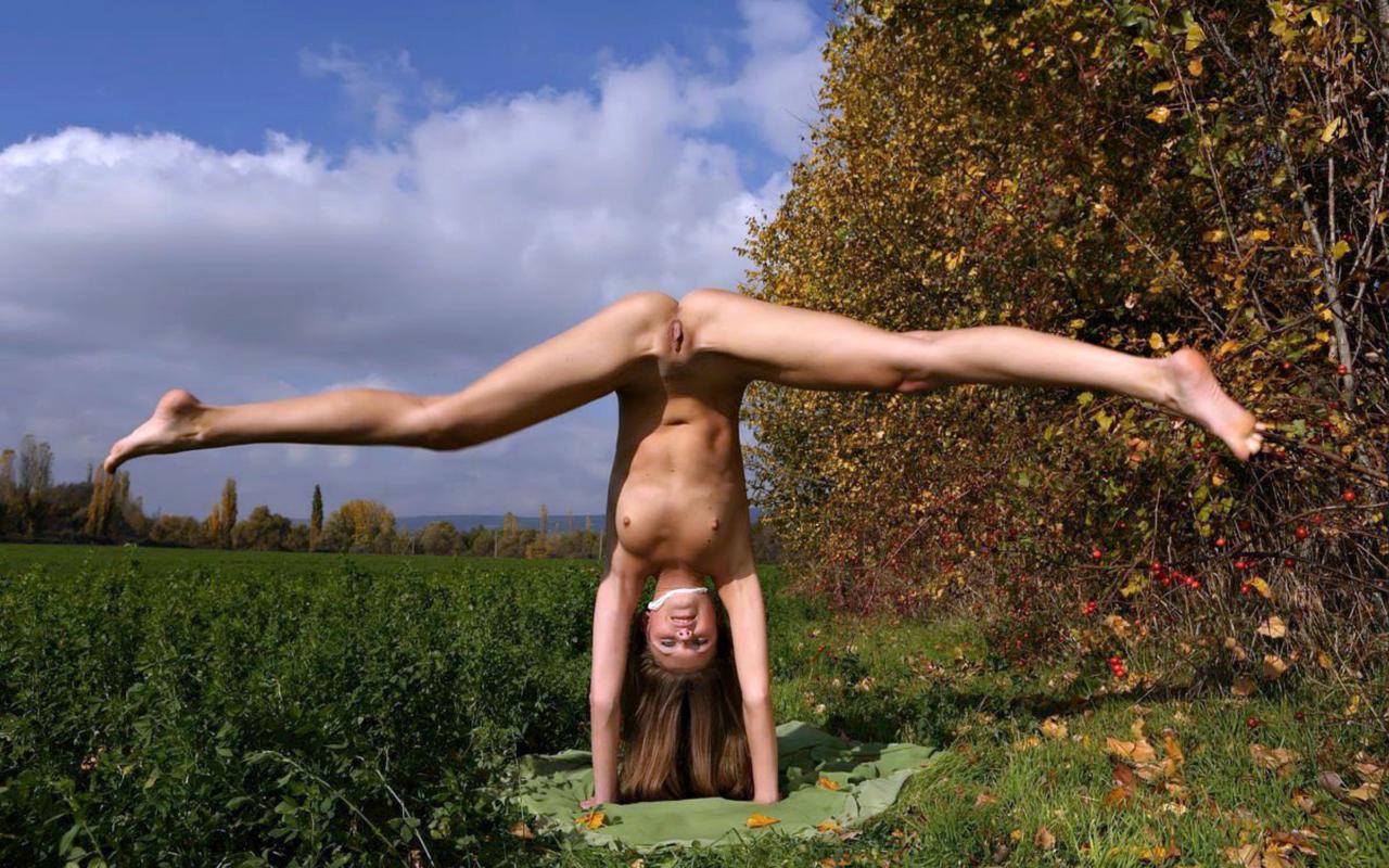 model, blonde, flexible, naked, small tits, hard nipples, hand stand, shaved pussy, big clit, ass, spread legs, nature, whore, sonya d