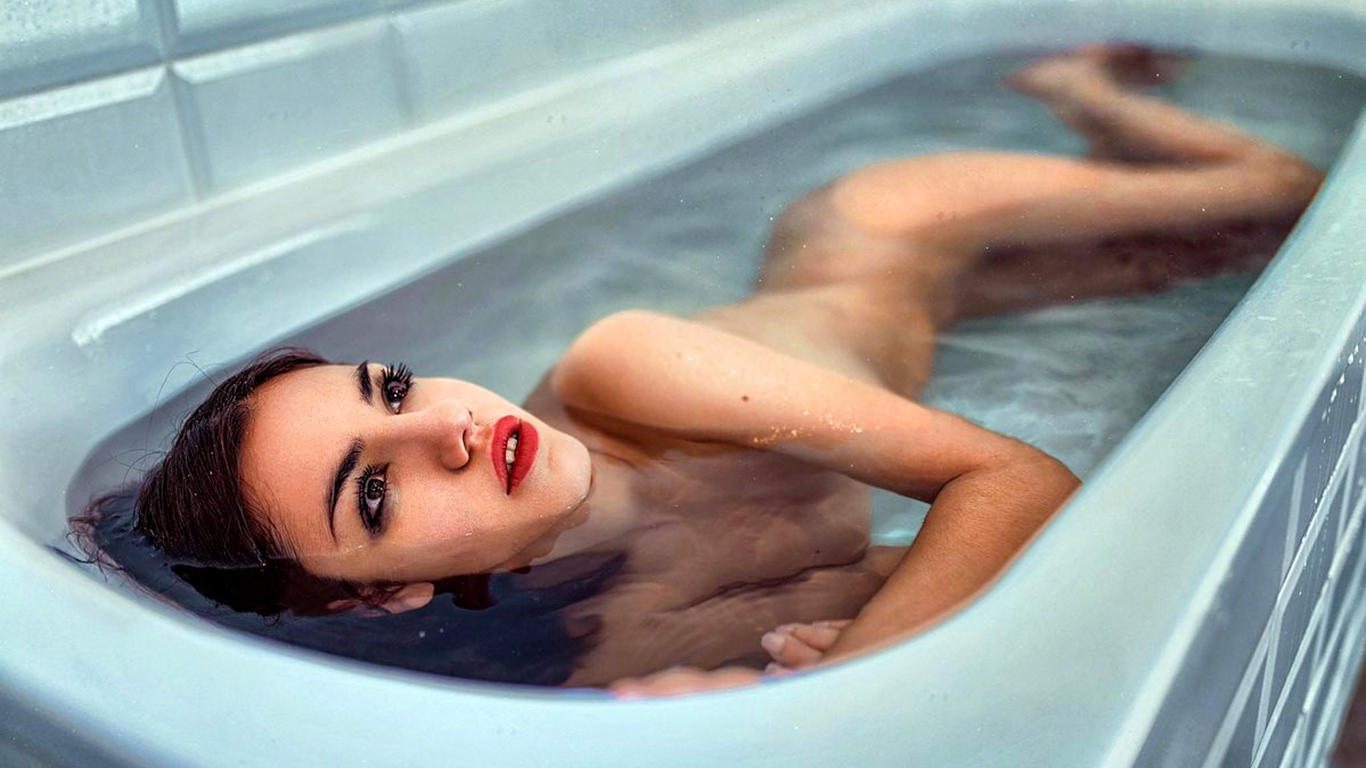 delaia gonzalez, spanish model, sexy babe, brunette, boobs, nude, bathroom, tits, wet, lipstick