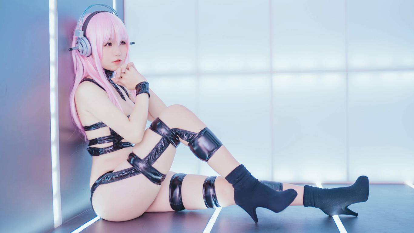 yoko, asian, cosplay, shiny, lingerie, wig, ankle boots, hi-q, fetish babe, erotic, yoko cosplay