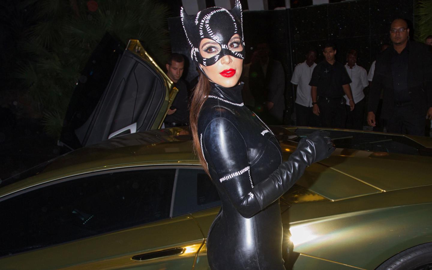 kim kardashian, american, starlet, model, celebrity, exotic, brunette, busty, sexy babe, long hair, halloween, cosplay, catwoman, mask, latex, catsuit, erotic, red lips, kim, shiny, rubber, fetish, public, fetish babe, real celebs wall