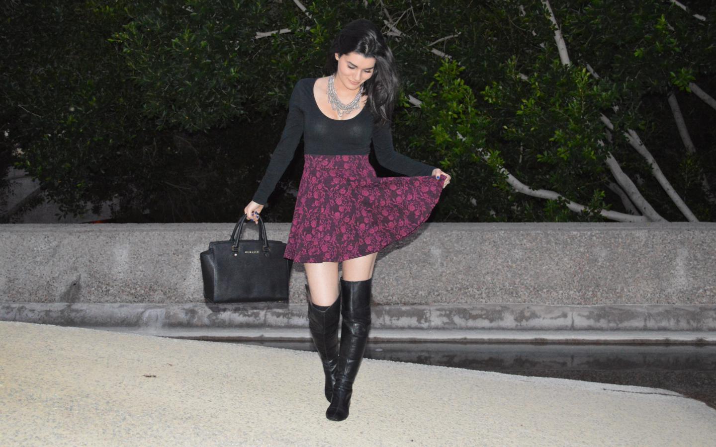 young, slim, brunette, amateur, model, sexy babe, long hair, posing, outdoor, smile, sexy dressed, minidress, handbag, overknee, leather, high boots, erotic, homemade, hi-q, babes in boots