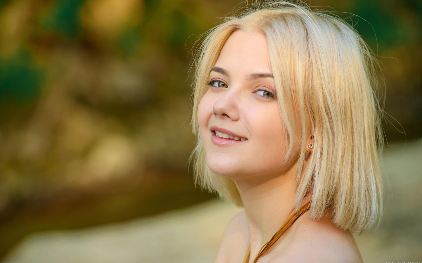 cali, sandra, blonde, hot, model, sexy, hi-q, smile, outdoor, young, teen, all natural, face, eyes, chanel fenn