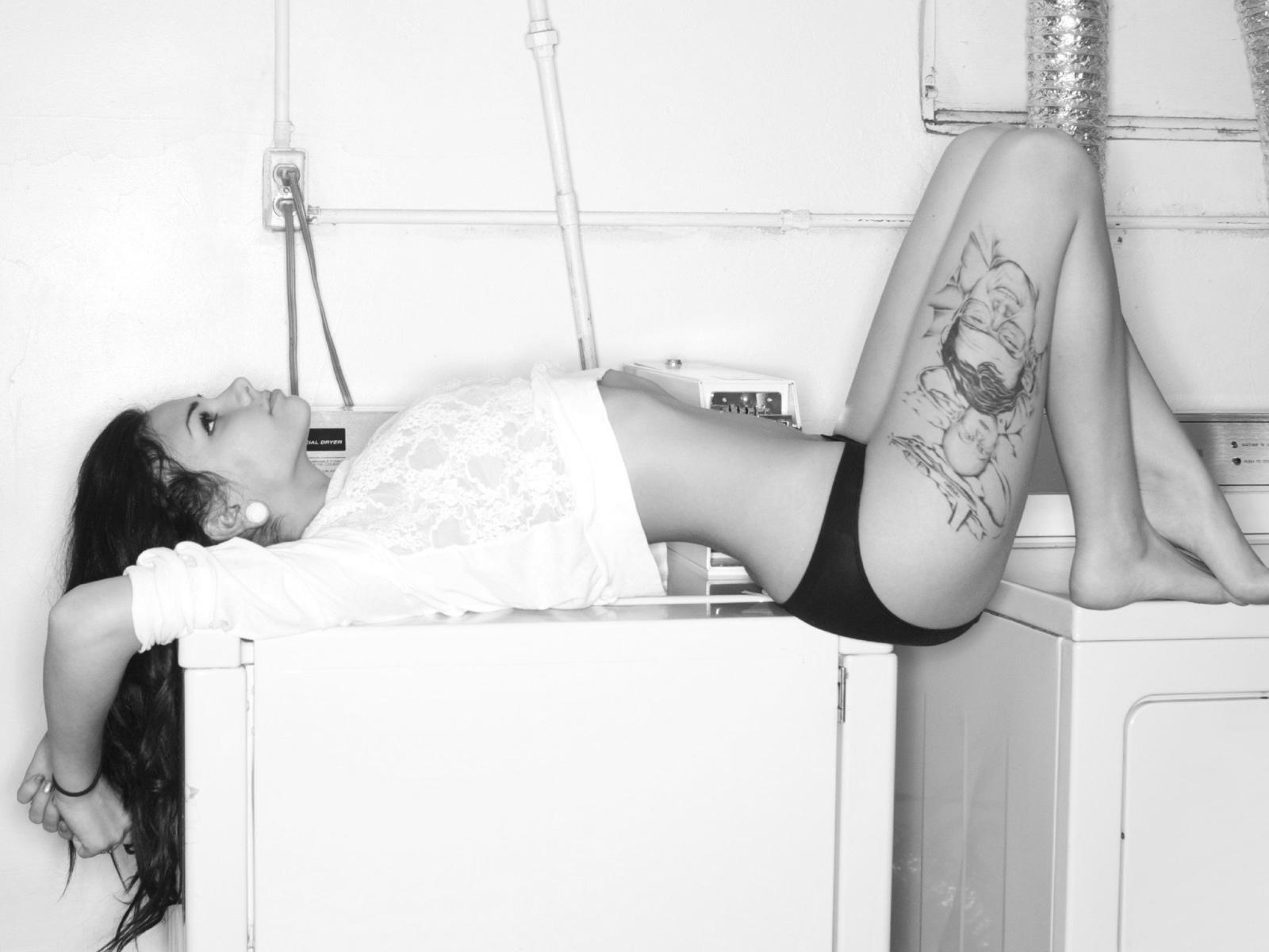 model, unknow, op art, beauty, legs, tattoo