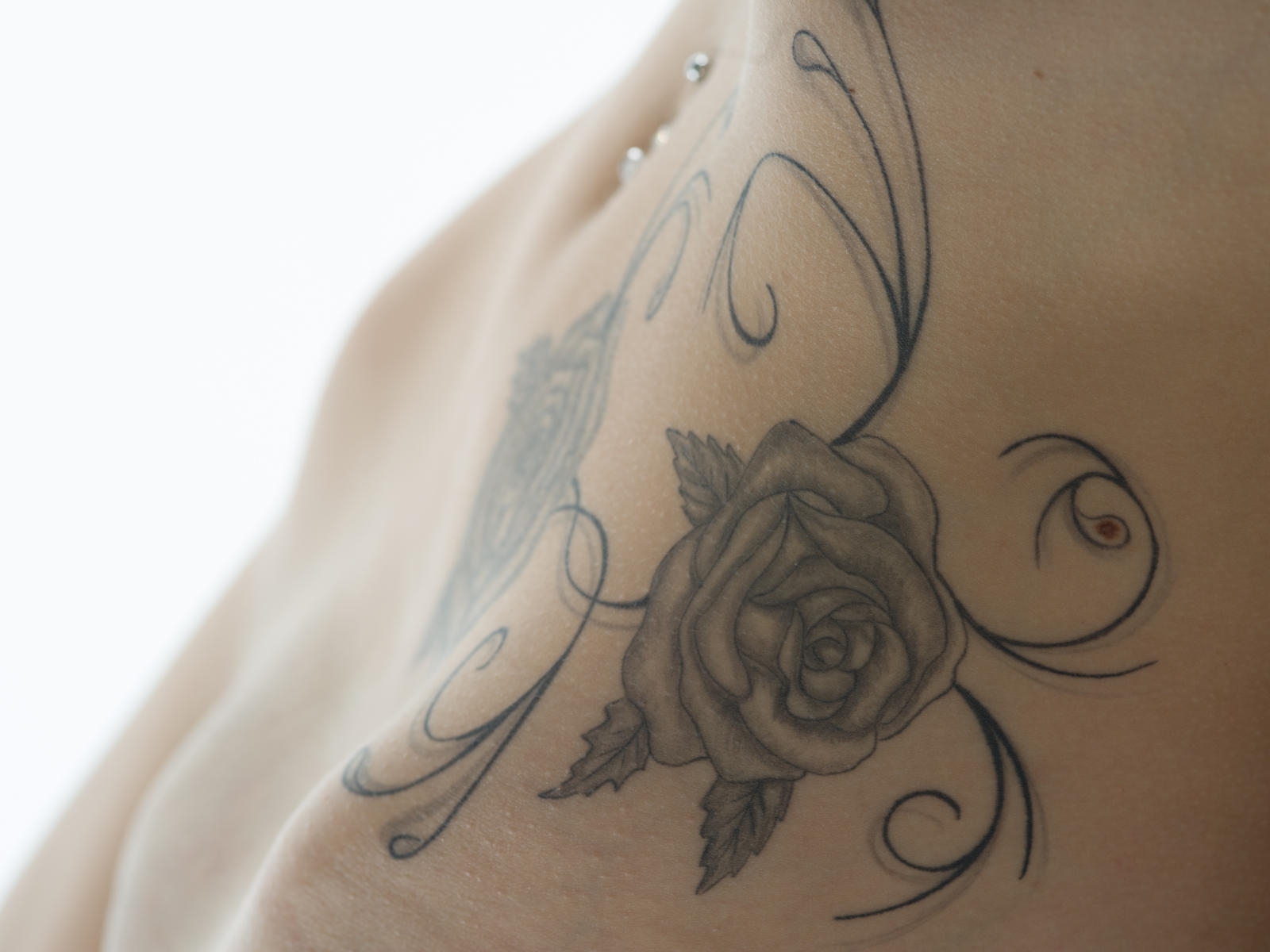 princess, erotic, shaved pussy, shaved, nude, naked, tattoo