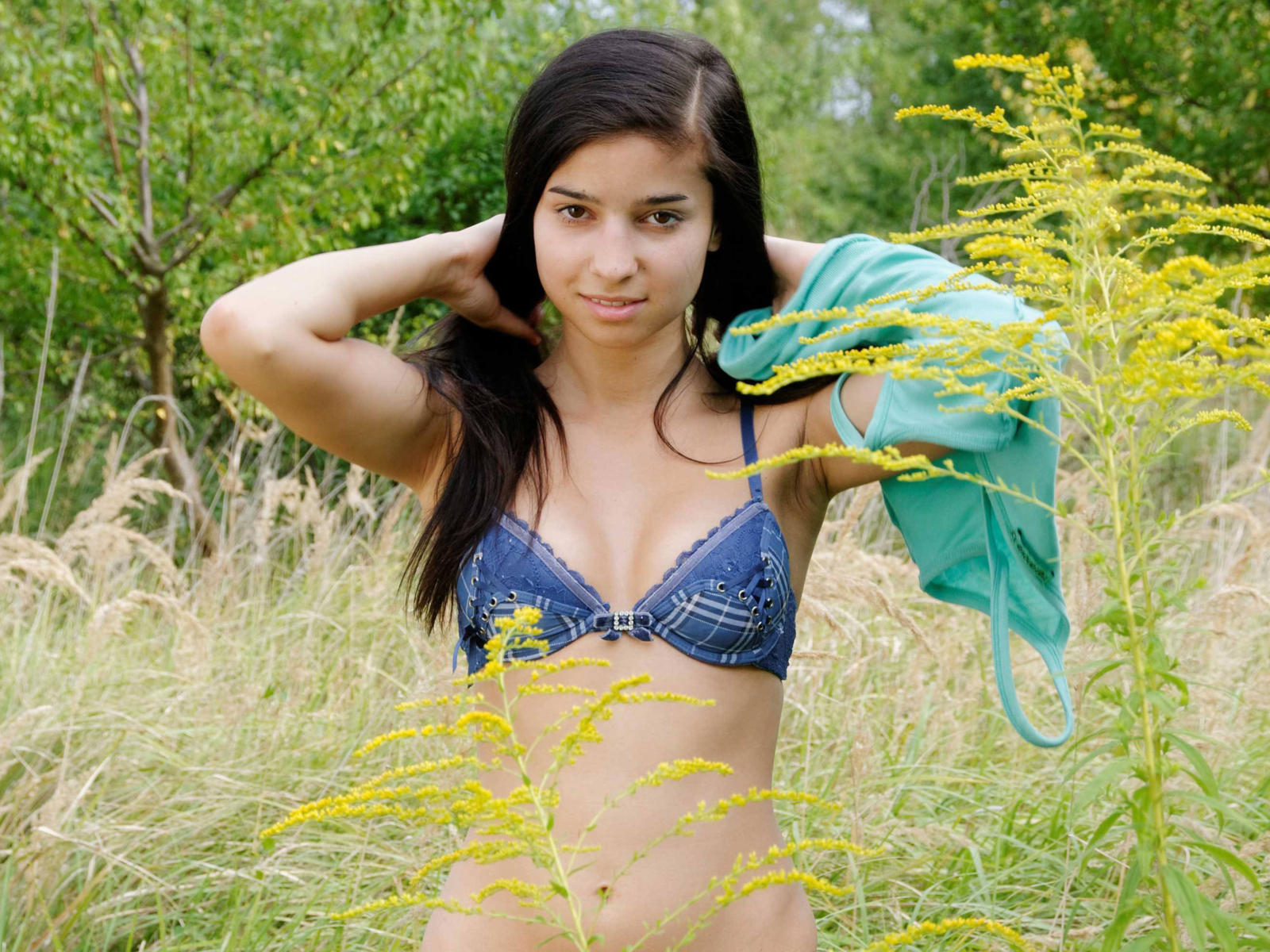 natalia lobbo, brunette, bra, outside, blue bra, lingerie