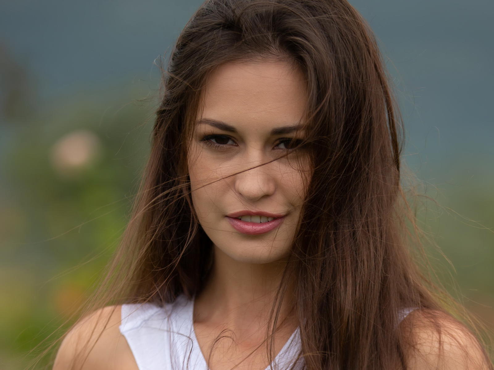 demi fray, outdoors, brunette, face, long hair, smile