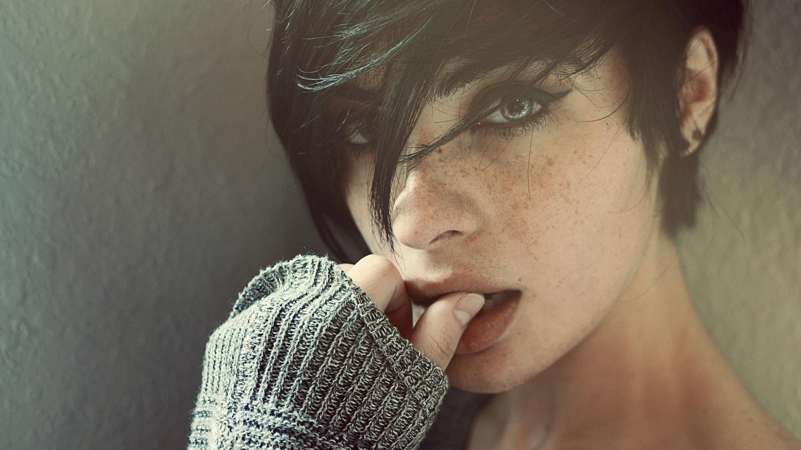 petite, cute, model, brunette, short hair, girl, face, freckles, skinny, delicious, sexy, nice lips, beautiful, high quality