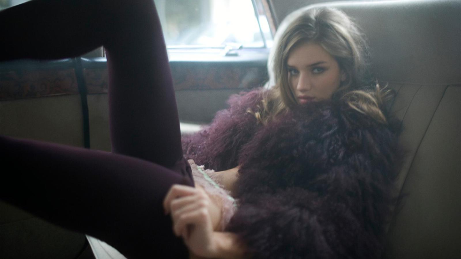 rosie huntington-whiteley, celebrity, beauty, model, sexy girl, real celebs wall