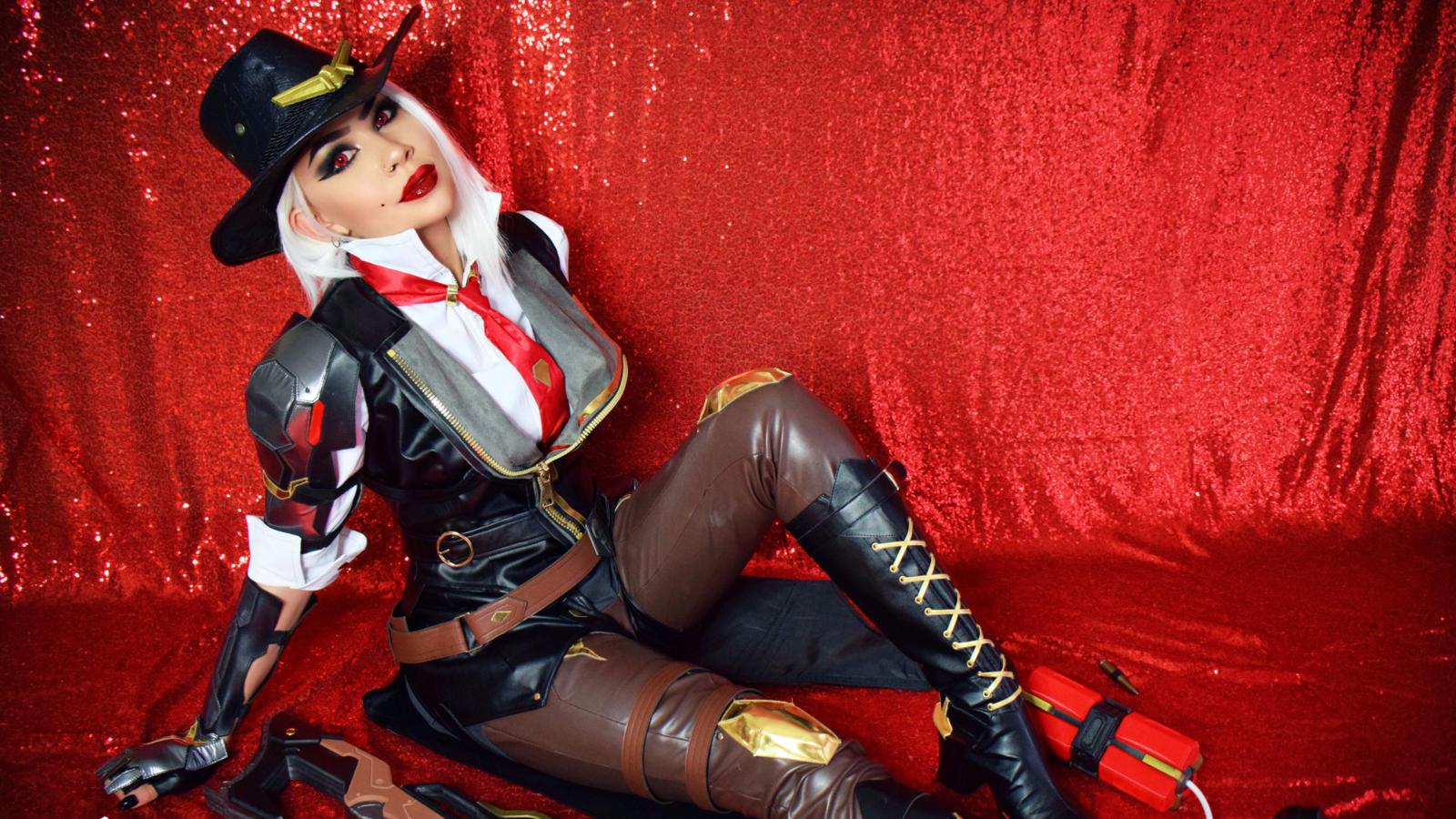 felicia vox, cosplay, busty, latex, fetish babe, hi-q, widescreen, knee boots