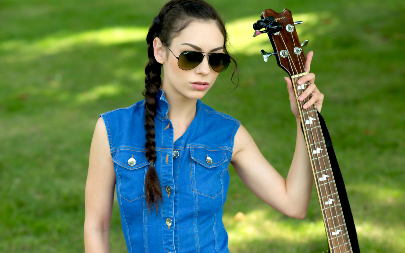 arwen gold, barbora c, leona arwen, kostina, model, dark hair, pigtail, russian, sunglasses, guitar, 4k, outdoors