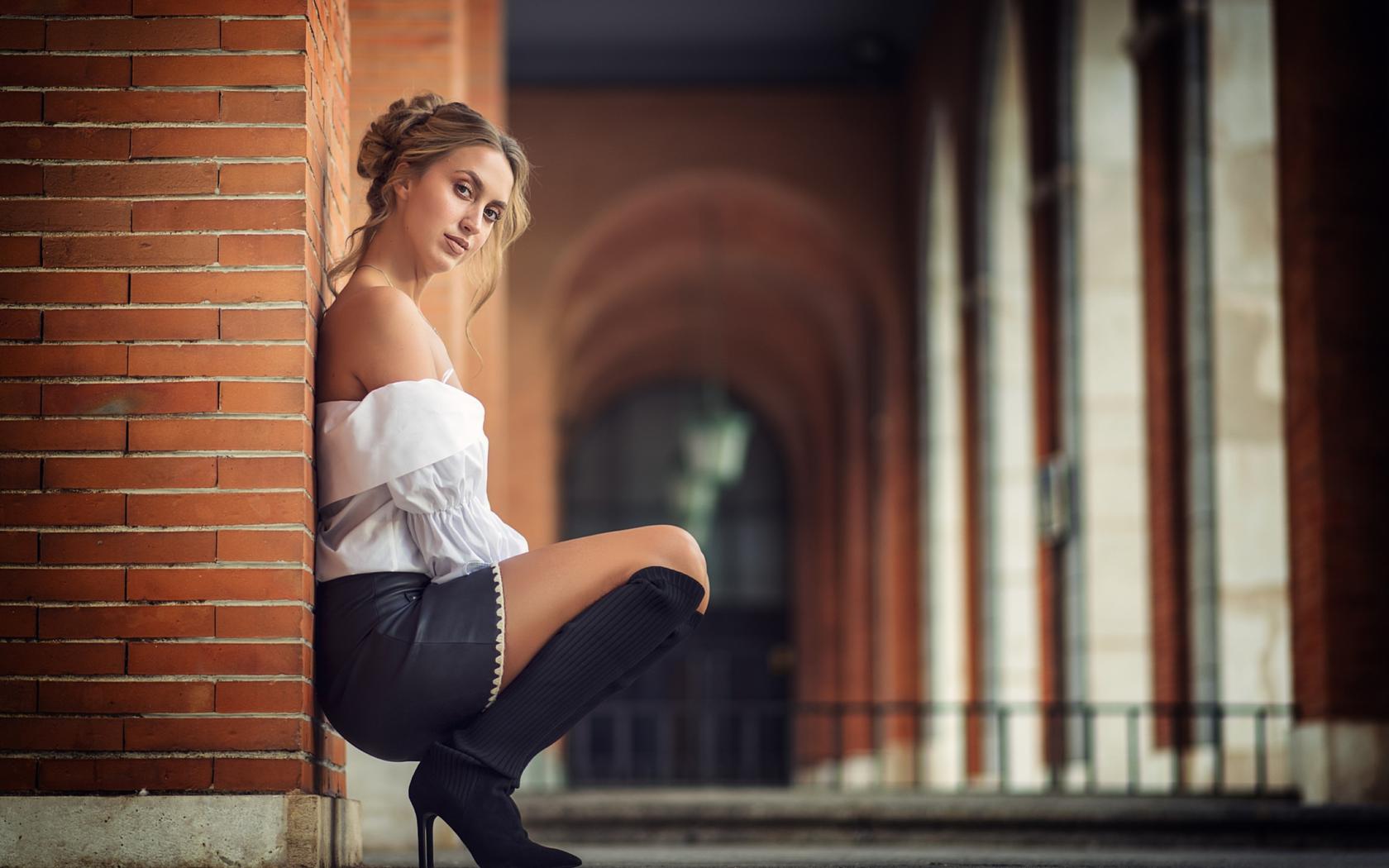 girl, sexy, posing, look, non nude, bootes, blouse