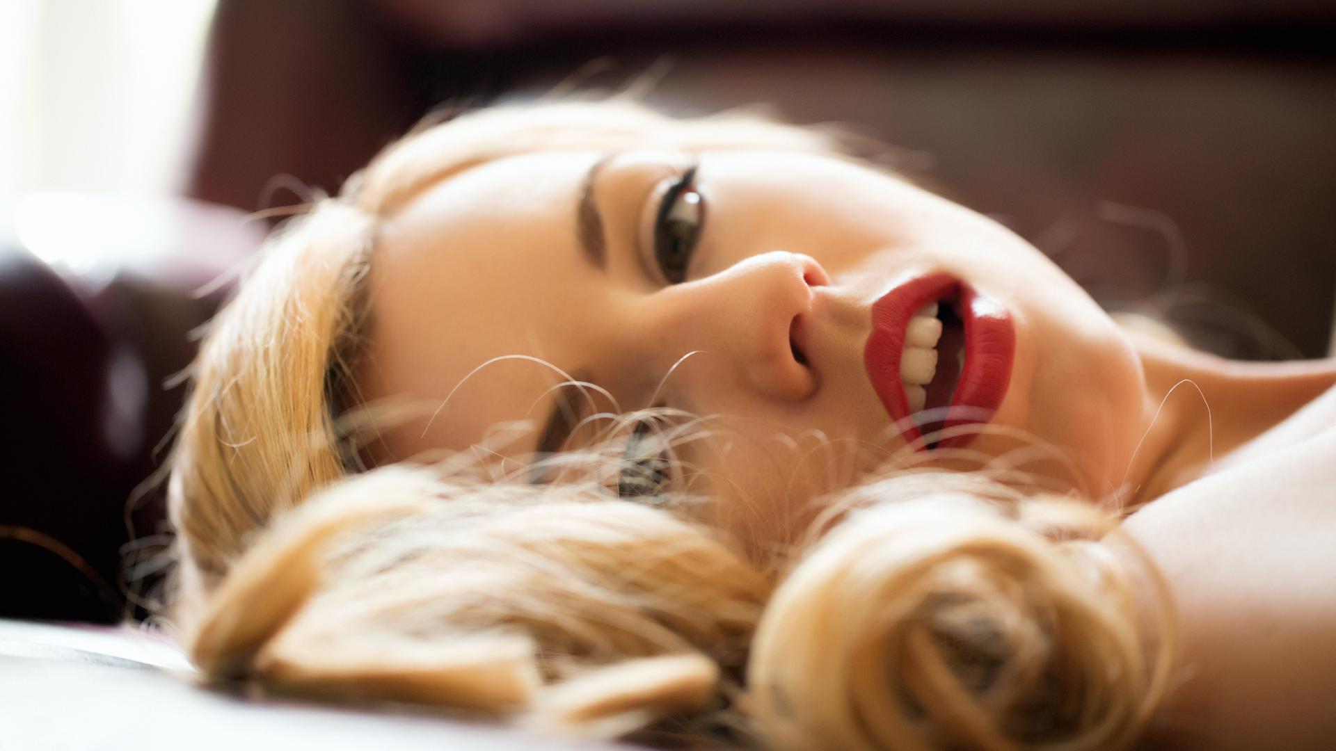 lexi belle, sexy girl, view, look, lips, eyes, hot, sexy, elegant